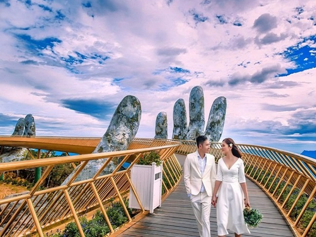 Green Culinary Journey: Top 5 Electric Motorbike Rental Trends and Promotions in Da Nang