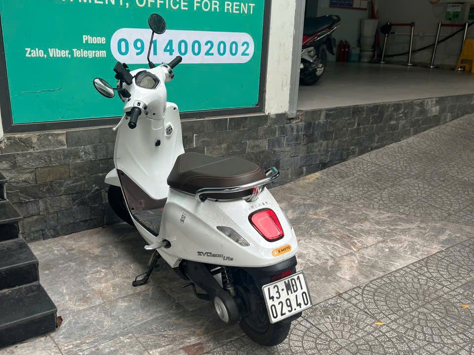 Da Nang: Exploding Trend of Electric Motorbike Rentals for Green Culinary Exploration 2024